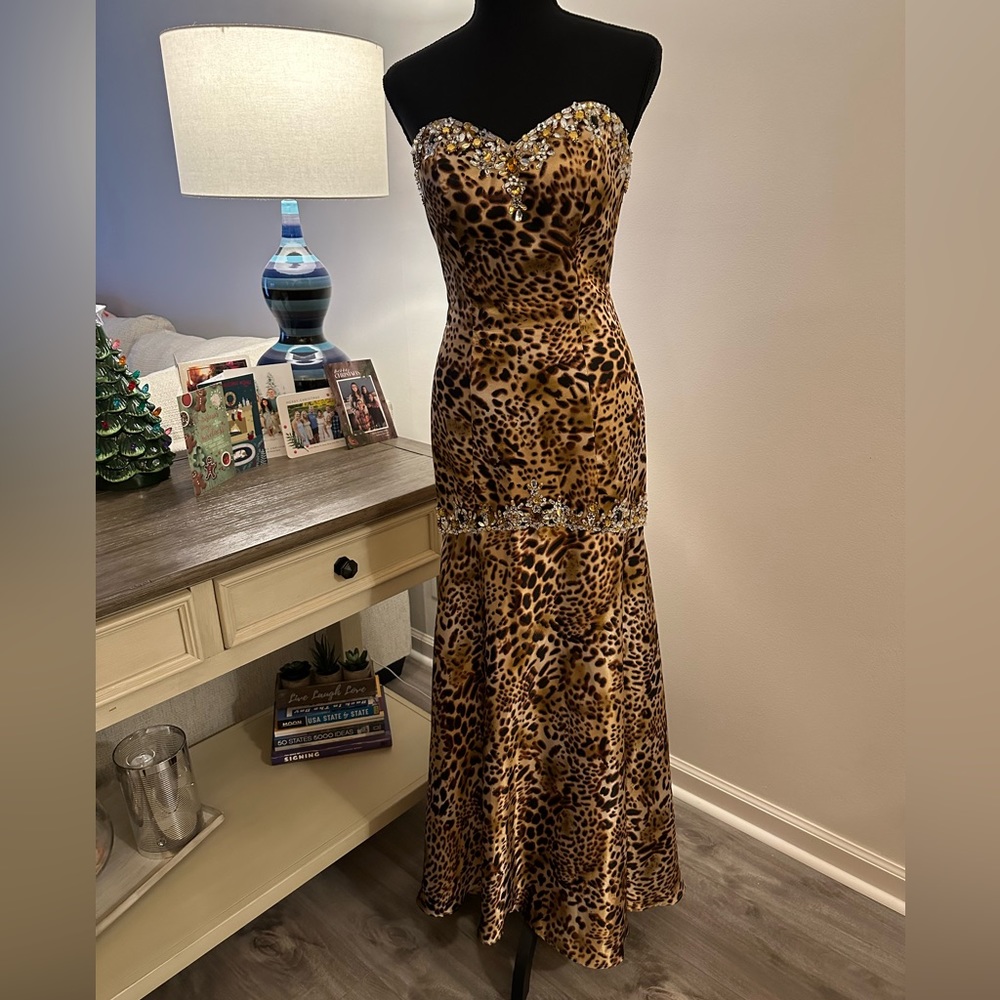 Mori Lee by Madeline Gardner Cheetah Print Gown - Size 5-6